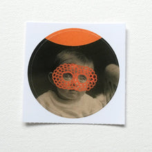 Load image into Gallery viewer, Uno, Nessuno E Centomila Mini Series 001 Round Sticker