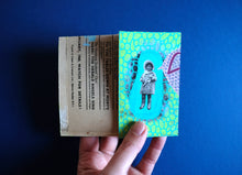 Load image into Gallery viewer, Accordion Art Books