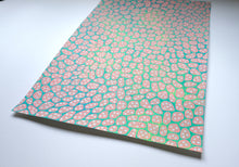 画像をギャラリービューアに読み込む, Beige And Mint Abstract Art