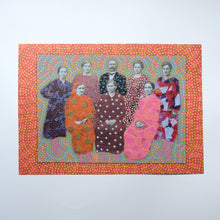 将图片加载到图库查看器,Vintage Family Portrait Altered By Hand Poster Art