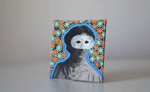 将图片加载到图库查看器,Orange And Green Dotted Vintage Art On Canvas - Naomi Vona Art