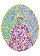 Carica l&#39;immagine nel visualizzatore di Gallery, Contemporary Collage On Oval Wood Slice
