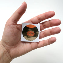 Charger l&#39;image dans la galerie, Uno, Nessuno E Centomila Mini Series 001 Round Sticker
