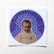 Carica l&#39;immagine nel visualizzatore di Gallery, The Fractured Portal Round Sticker
