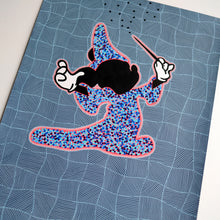 Carica l&#39;immagine nel visualizzatore di Gallery, Wizard Mouse Illustration Art - Naomi Vona Art
