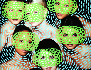 Female art print: women with green masks, available in different sizes - Naomi Vona Art